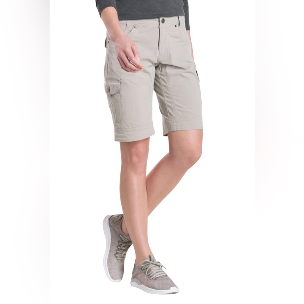 Kuhl Splash Women’s Cargo Shorts Khaki Tan Snap Pockets Sz 8 Outdoors Hiking